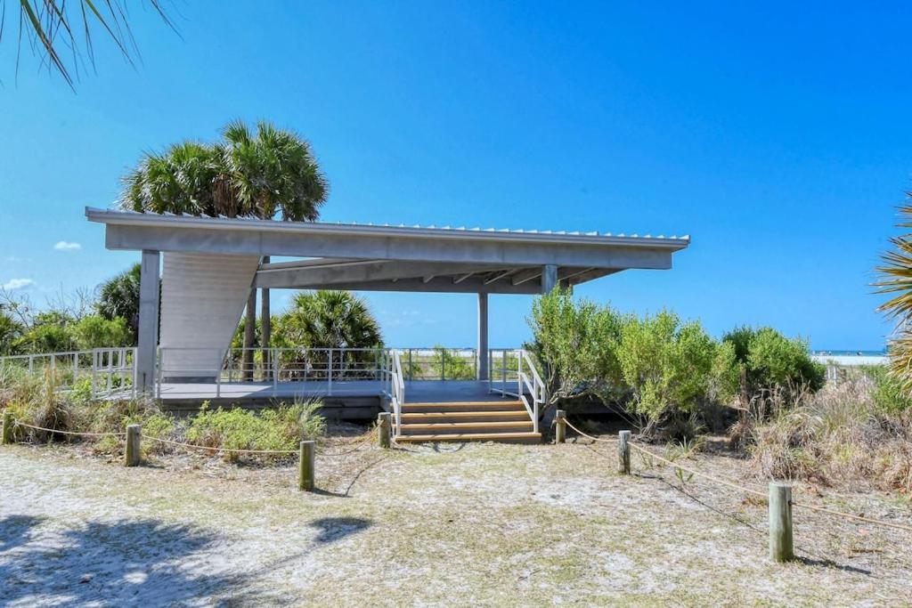 Canal 309 - Right In Siesta Key Village! Exterior photo